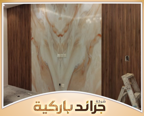 معلم تركيب بديل الرخام بالرياض 0542860739 جراند باركيه تركيب بديل رخام مع ألواح خشبية جانبية وفتح مكان للأسلاك والمقابس.