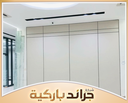 اطلب ديكورات بديل شيبورد بالرياض 0542860739 صورة توضح تنفيذ بديل شيبورد بالرياض على جدار داخلي بتصميم عصري وألواح متناسقة.